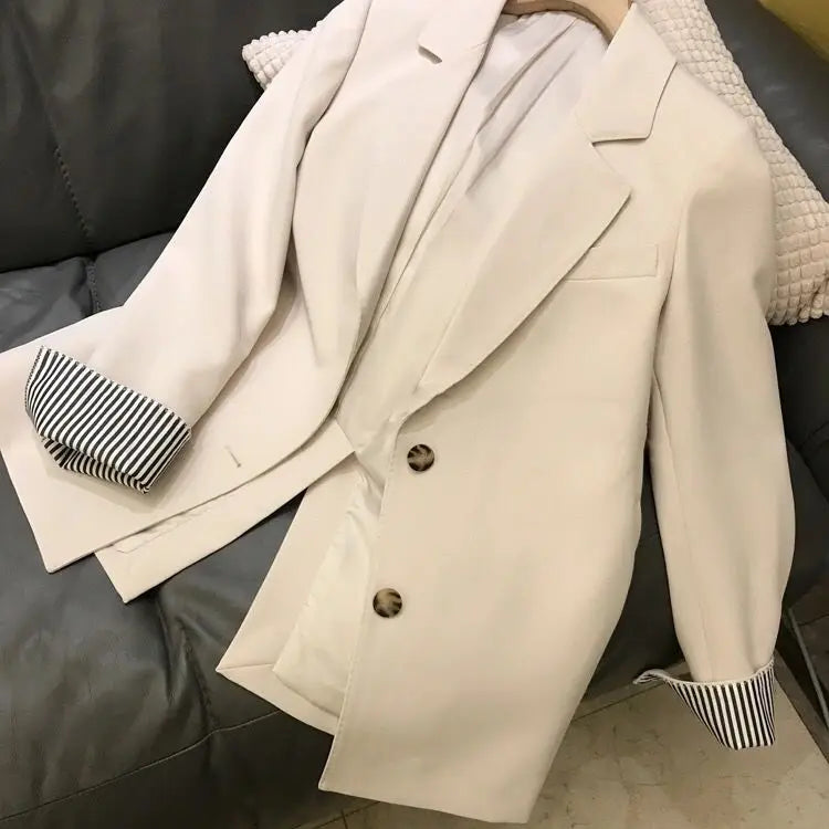 The Luxe Contrast Blazer