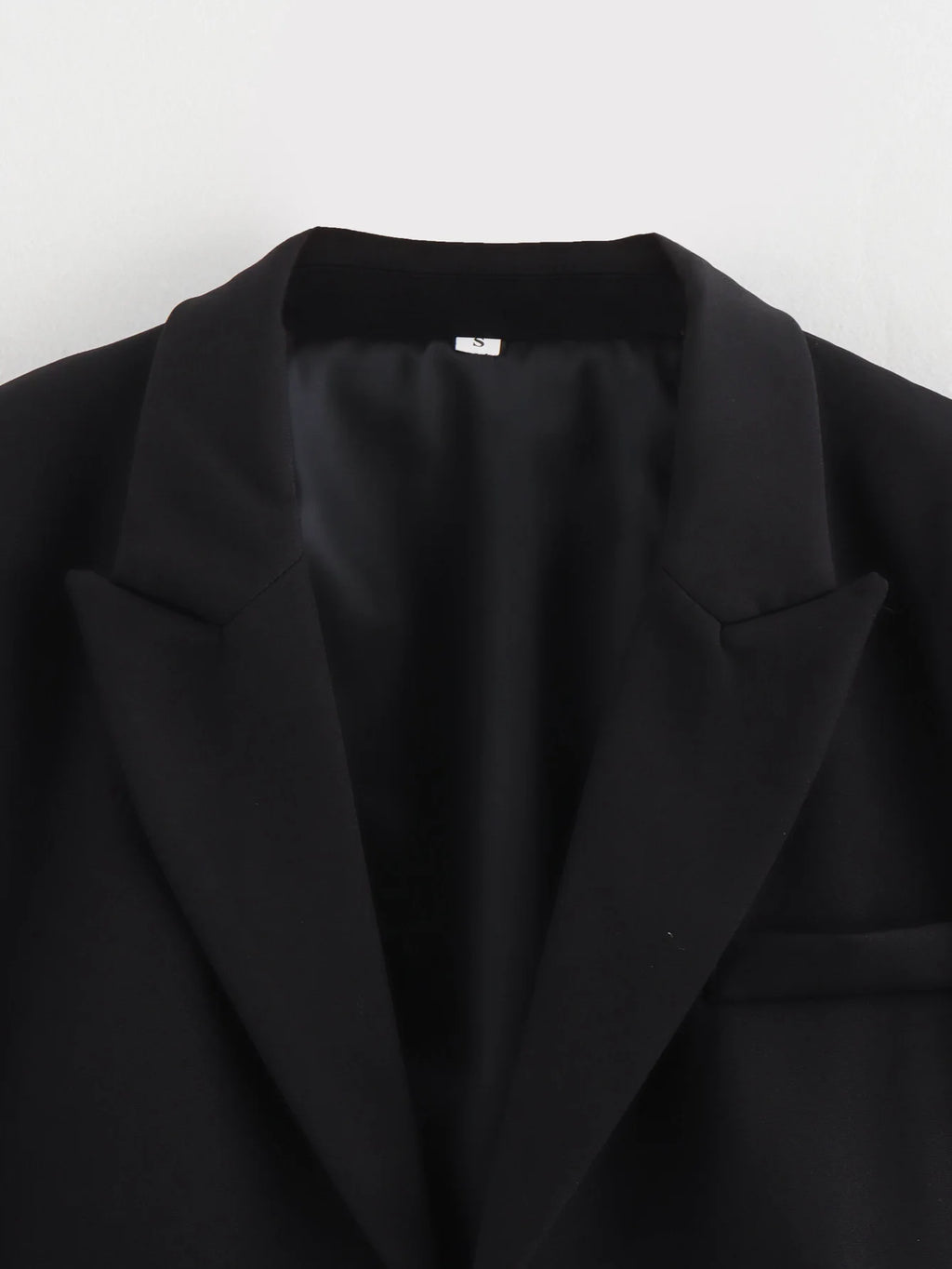The Virelle Crop Blazer Women