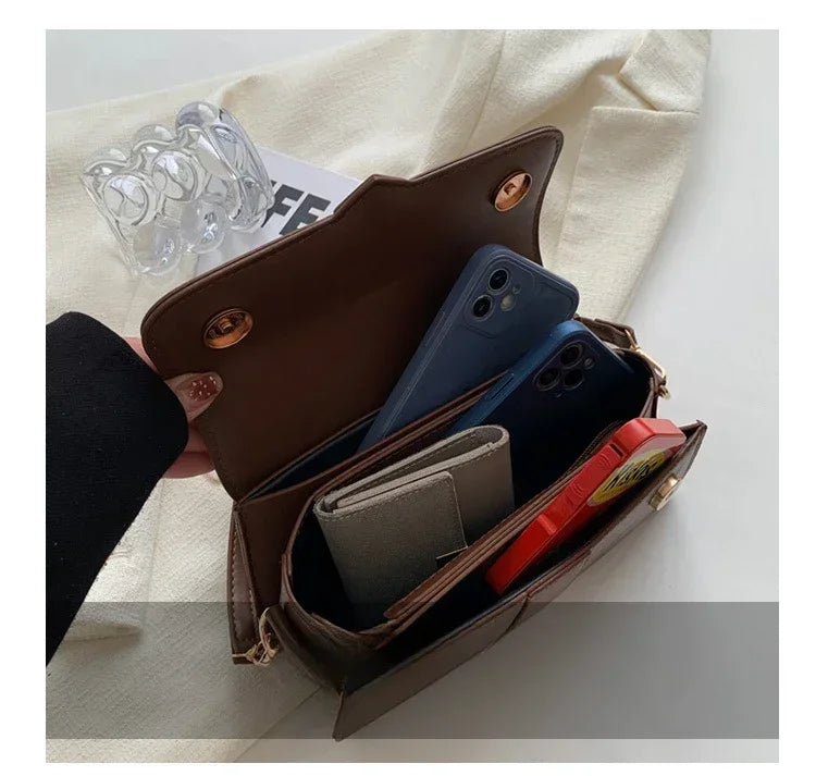 The Vellora Vintage Shoulder Bag  Women